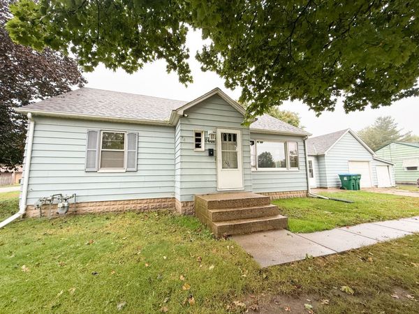1401 14th Avenue , Rock Falls, IL 61071