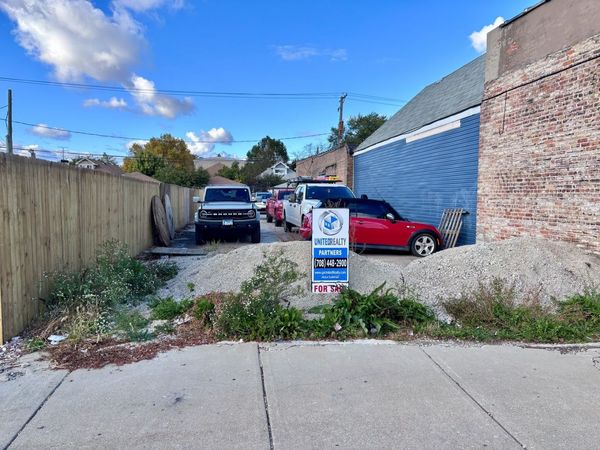 3534 W 63rd Street , Chicago, IL 60629