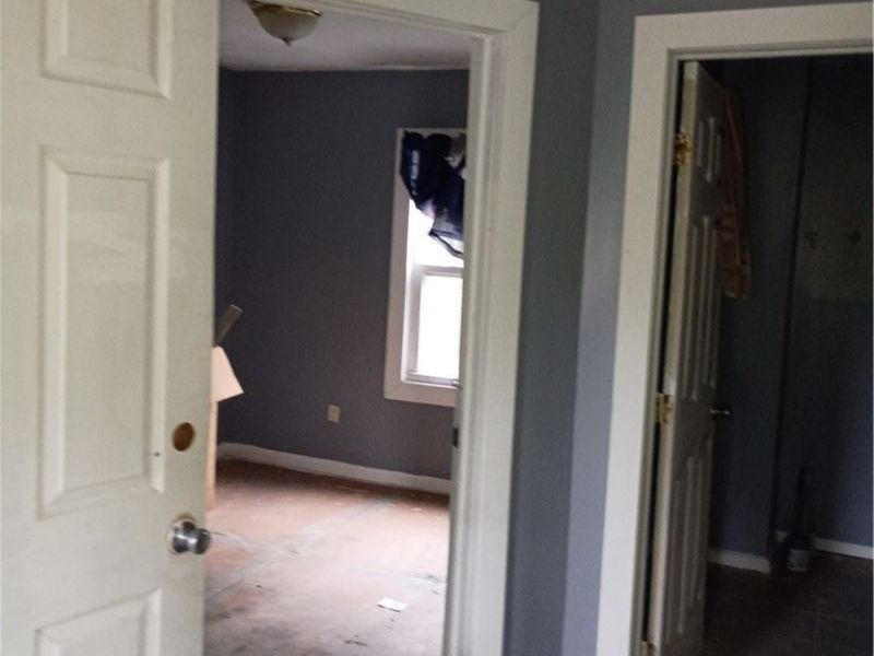534 Douglas Street, Akron, OH 44307 Photo 5