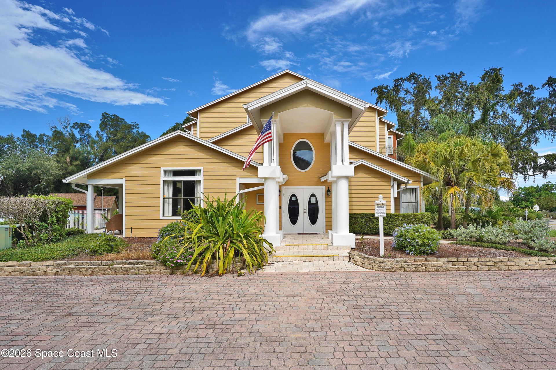 225 S Tropical Trail, Unit 302, Merritt Island, FL 32952 Photo