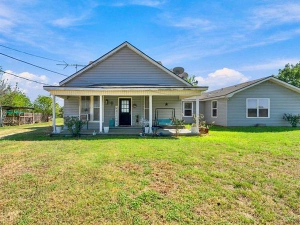2183 Greig Drive, Robinson, TX 76706