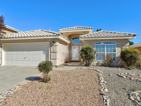 5523 Catalonia Court NW, Albuquerque, NM 87114