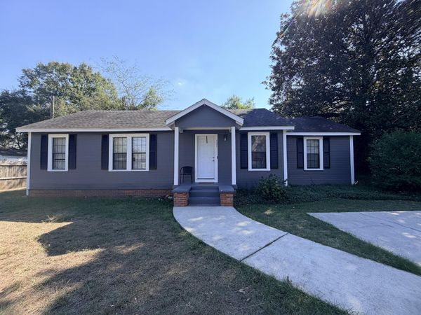 121 W 4th Ave., Petal, MS 39465