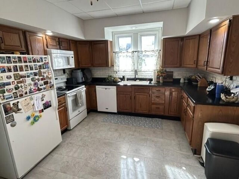 703 W Spring Street, Saint Marys, OH 45885 Photo 7