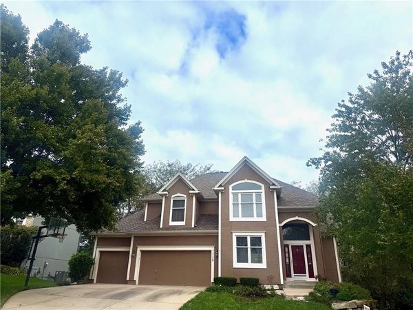 11216 W 140th Place, Overland Park, KS 66221