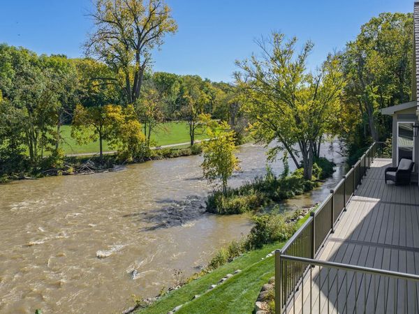 726 Island Court, Baraboo, WI 53913