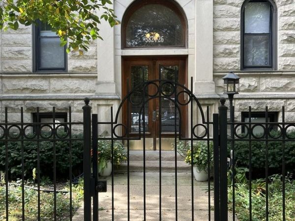 3824 N Fremont Street , Unit GS, Chicago, IL 60613