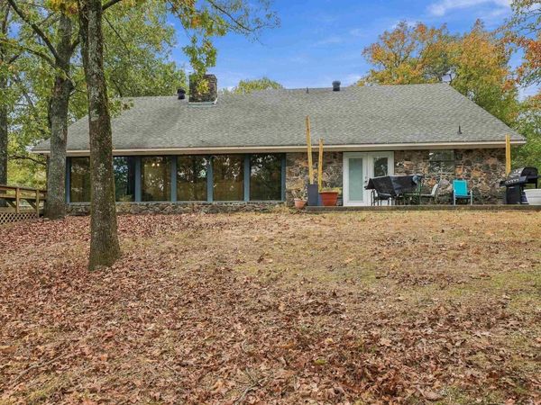 2 Caddo Dr , Conway, AR 72032