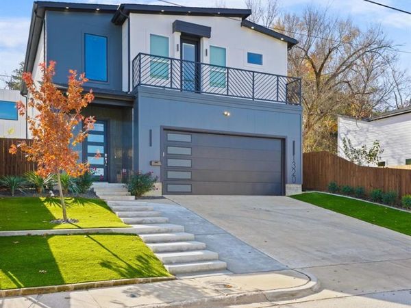 1320 Compton Street , Dallas, TX 75203