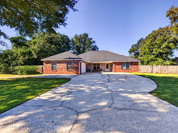 18134 S Village Drive, Saucier, MS 39574
