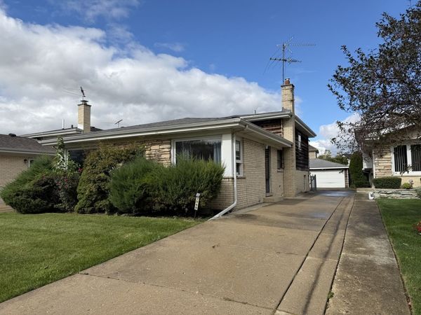 7940 W Executive Court , Norridge, IL 60706