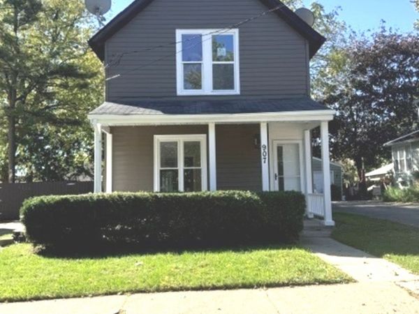 907 PORTER Street , Waukegan, IL 60085