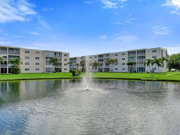 202 SE 10TH Street, Unit 203, Dania Beach, FL 33004