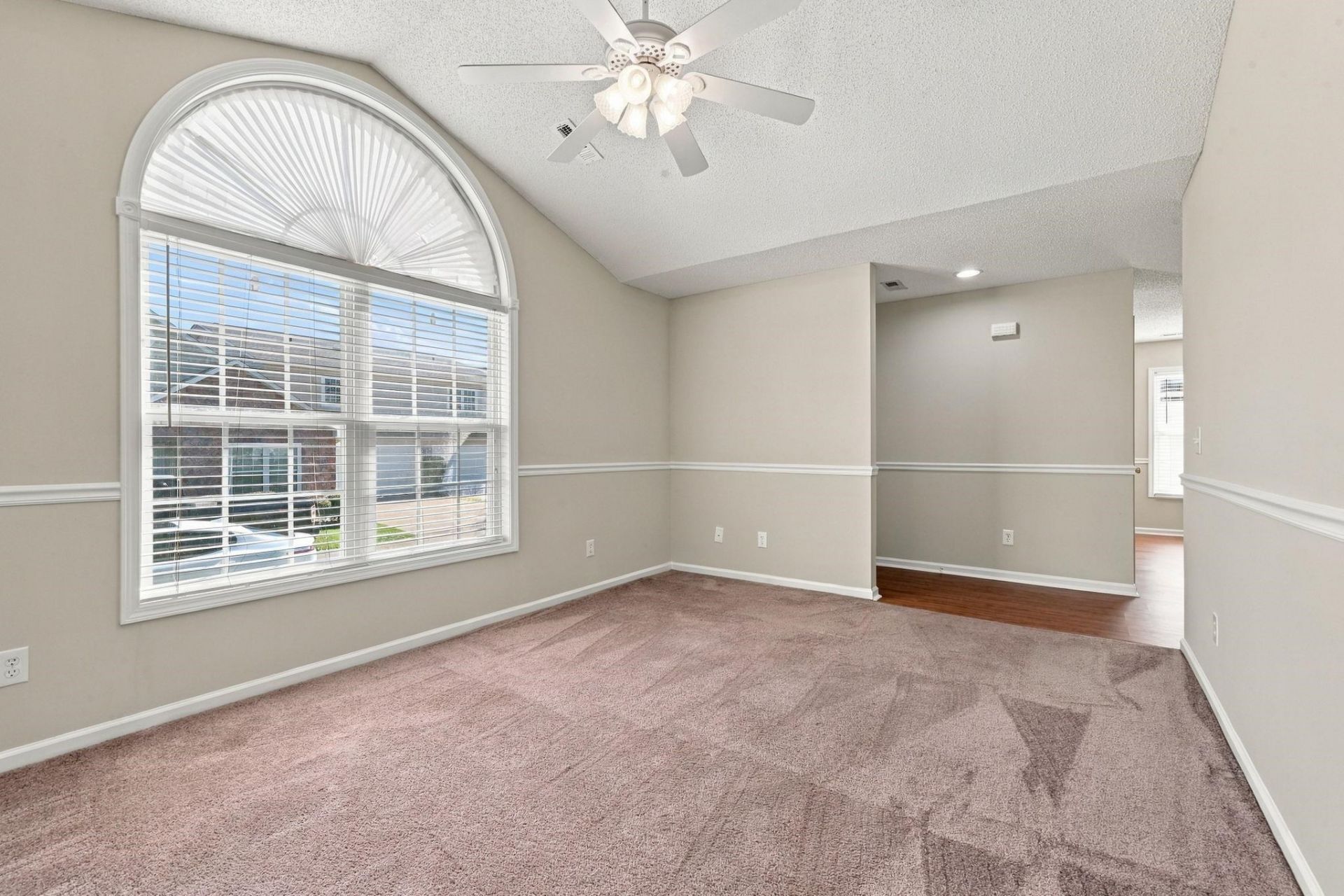 4303 Rivergate Ln.  Photo 10