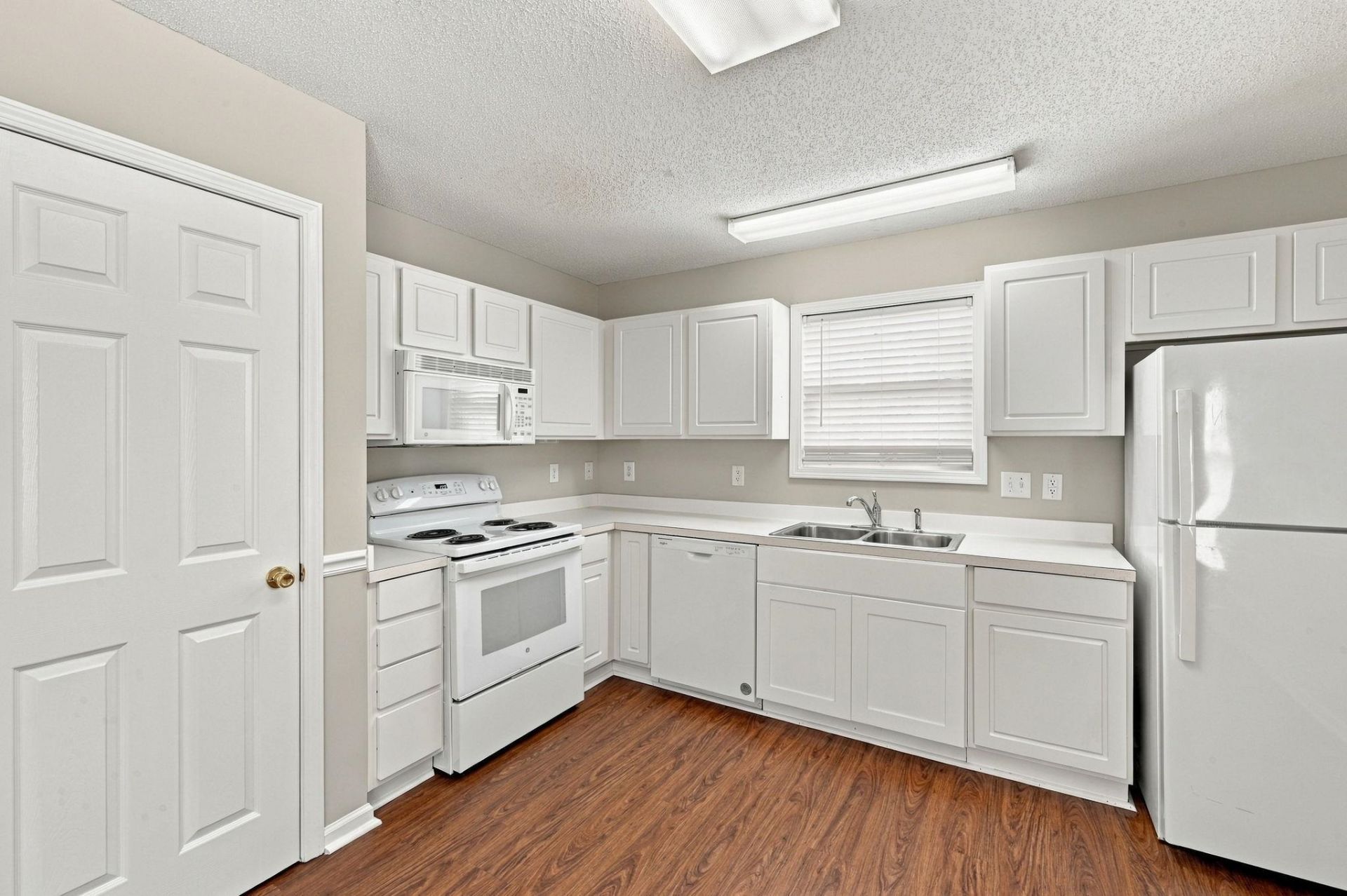 4303 Rivergate Ln.  Photo 17