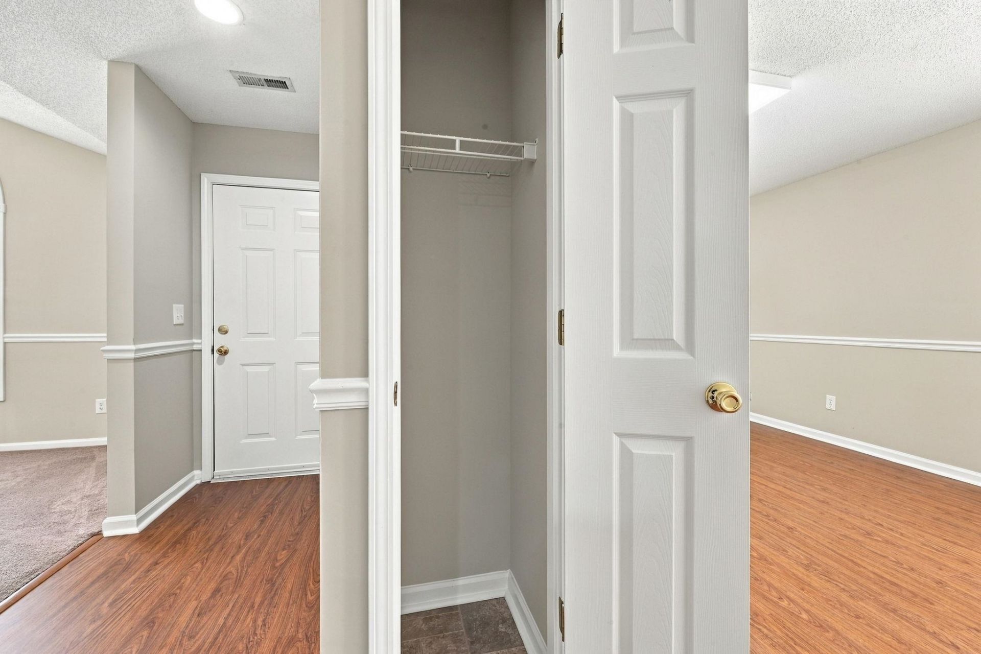 4303 Rivergate Ln.  Photo 8