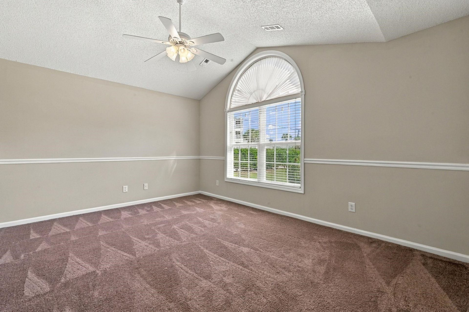 4303 Rivergate Ln.  Photo 9