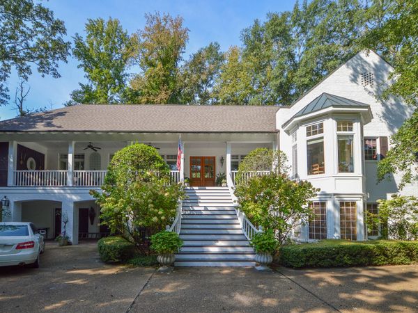 21 Shadowlawn Cove, West Point, MS 39773
