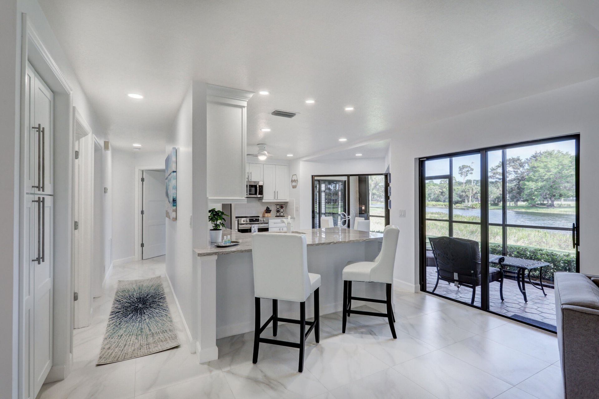 6 Lexington Lane E, Unit D, Palm Beach Gardens, FL 33418 Photo