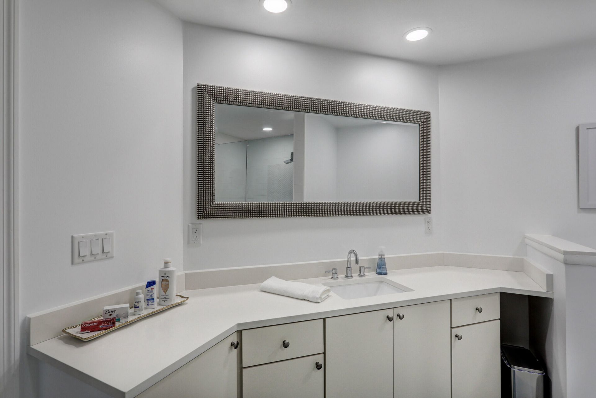 6 Lexington Lane E, Unit D, Palm Beach Gardens, FL 33418 Photo