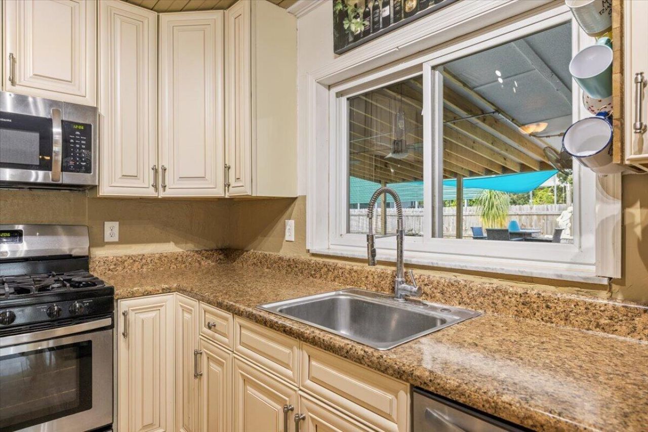 6005 Lantana Drive, Fort Pierce, FL 34951 Photo