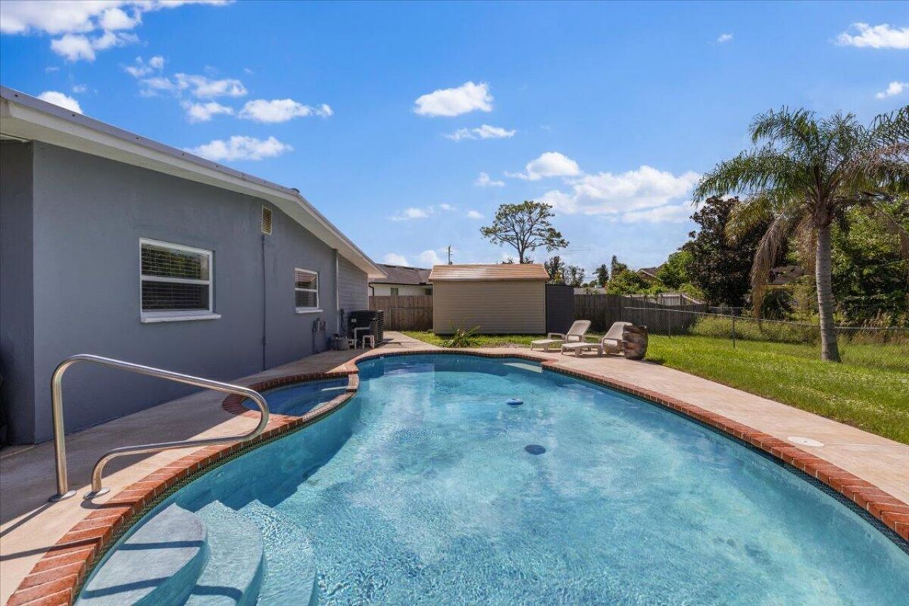 6005 Lantana Drive, Fort Pierce, FL 34951 Photo