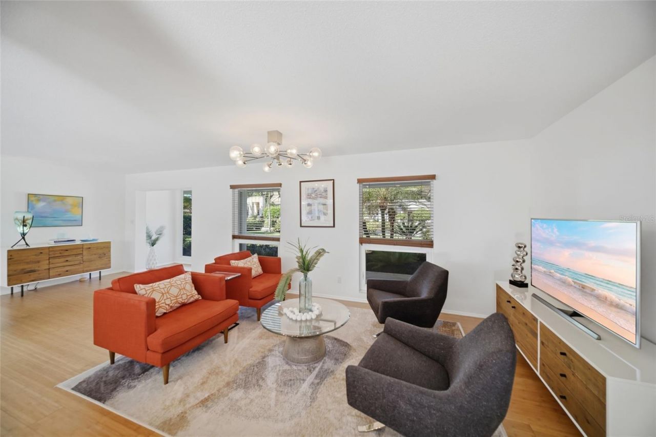 607 Owl Way, Sarasota, FL 34236 Photo