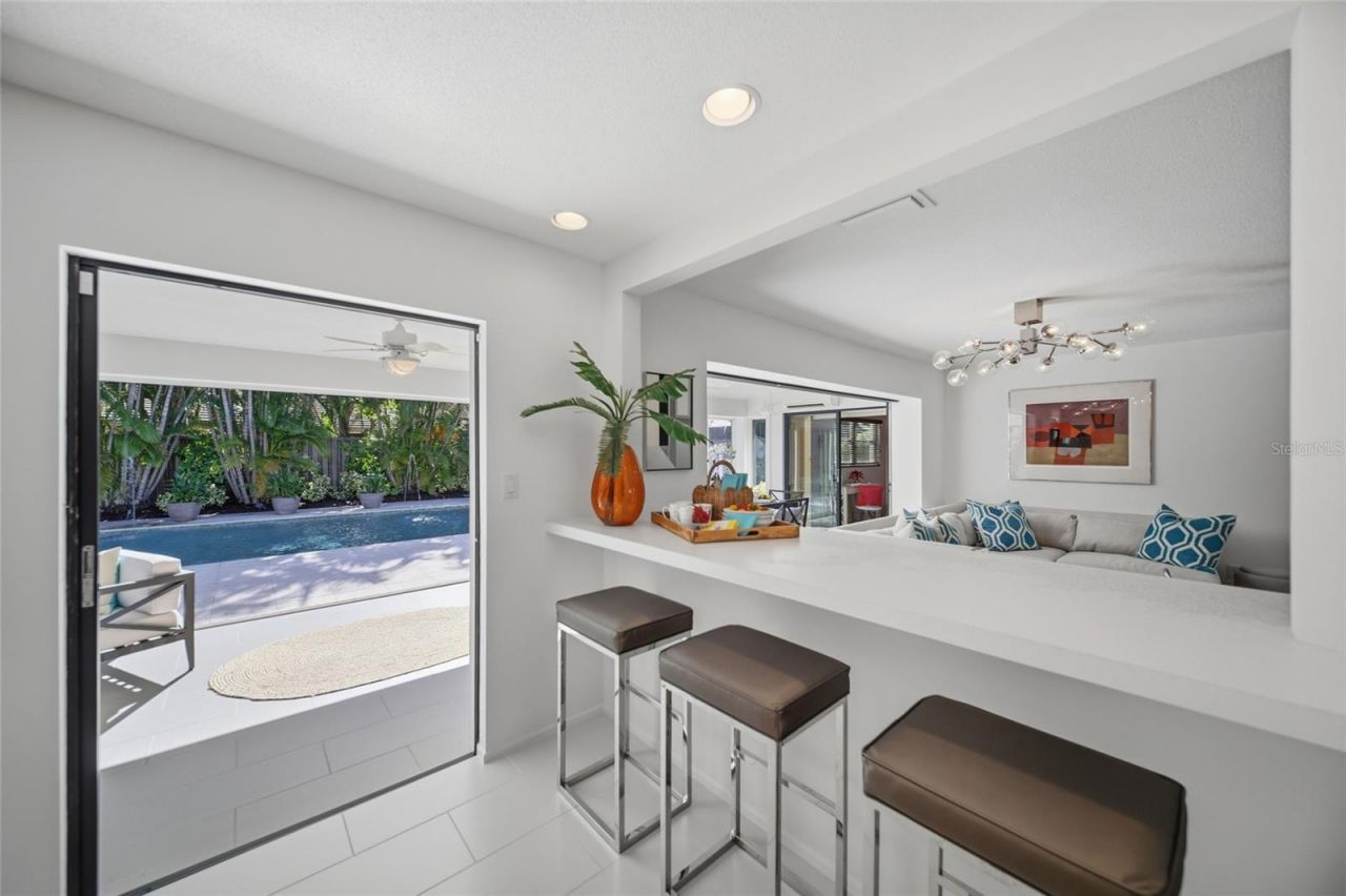 607 Owl Way, Sarasota, FL 34236 Photo