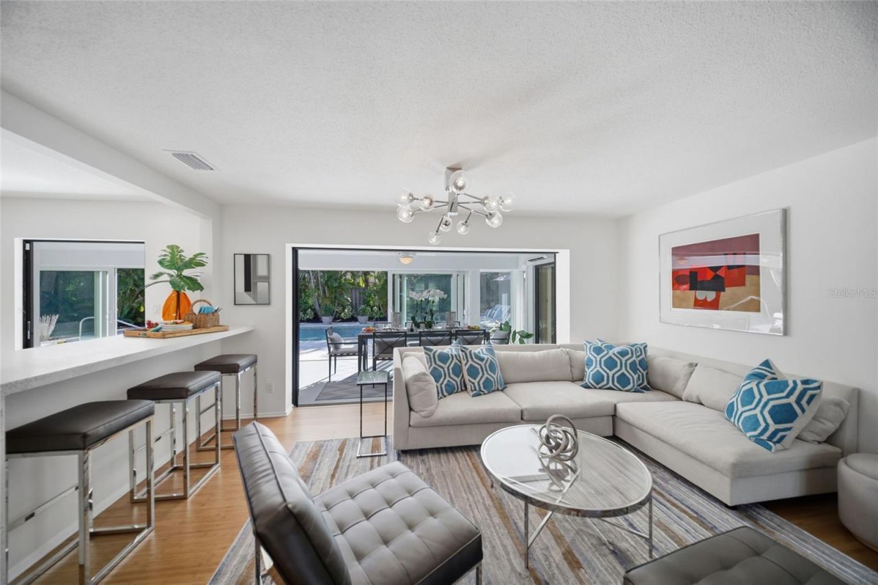607 Owl Way, Sarasota, FL 34236 Photo