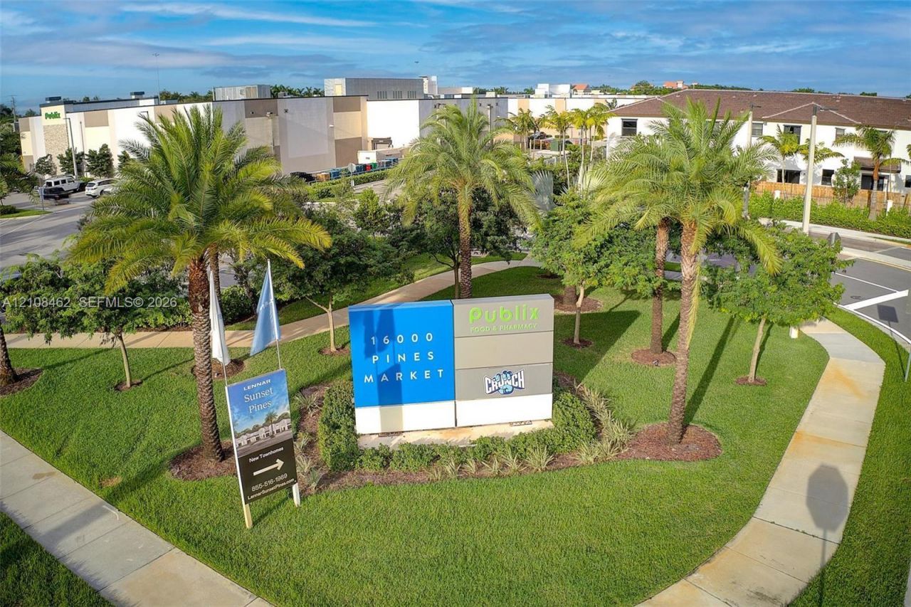 15959 SW 2nd St, Pembroke Pines, FL 33027 Photo