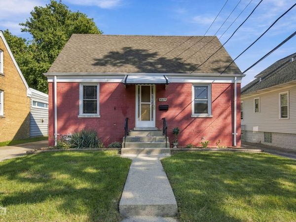 4619 Center Avenue , Lyons, IL 60534