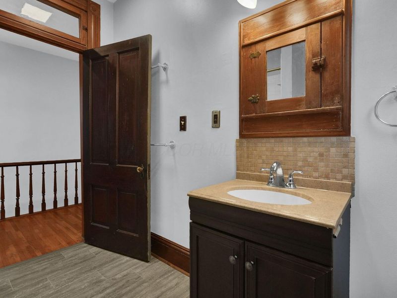 408 W 1st Avenue, Columbus, OH 43201 Photo 18