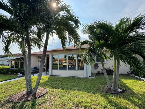 4660 NW 3rd St , Unit B, Delray Beach, FL 33445