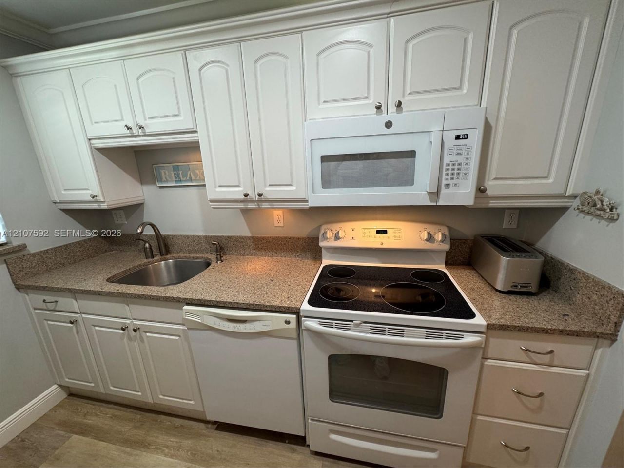 4660 NW 3rd St , Unit B, Delray Beach, FL 33445 Photo