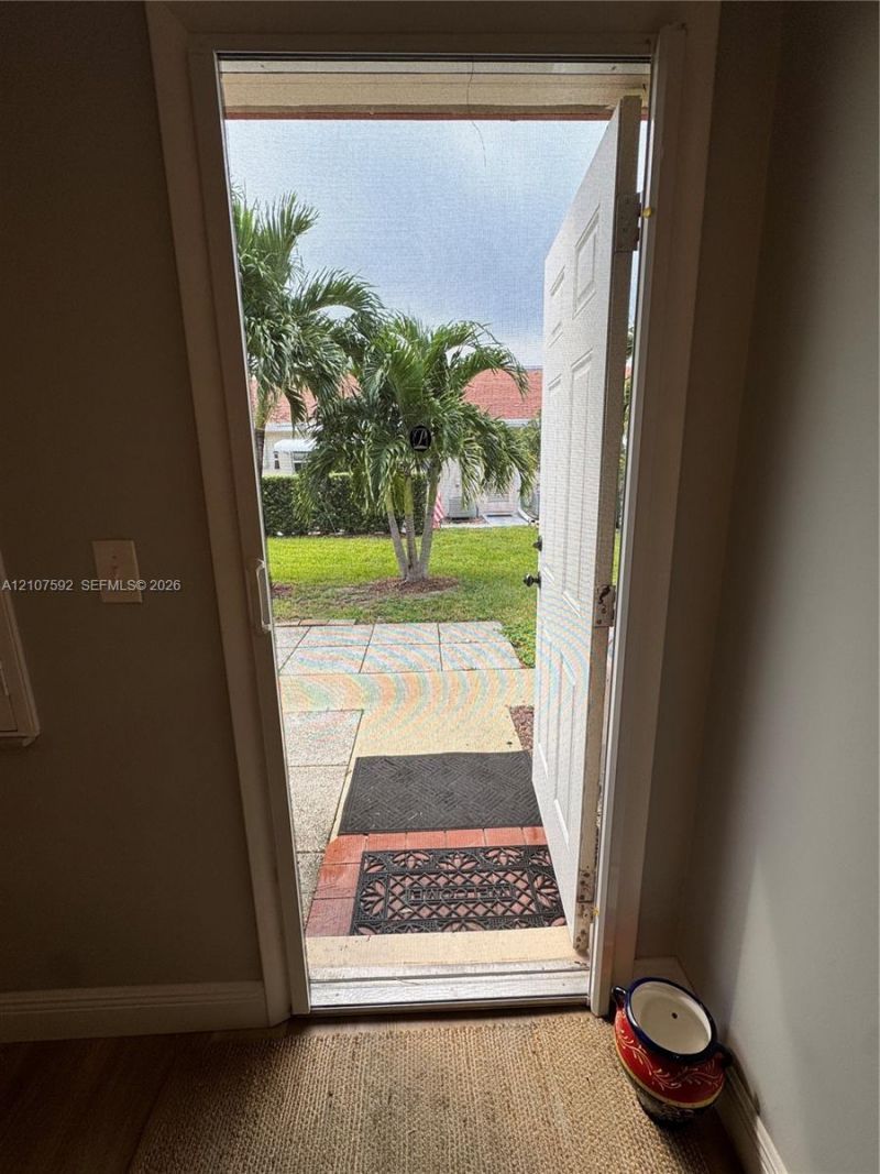 4660 NW 3rd St , Unit B, Delray Beach, FL 33445 Photo
