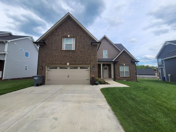 249 Crusaw Dr , Clarksville, TN 37043