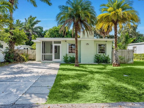 128 E Central Boulevard, Lantana, FL 33462