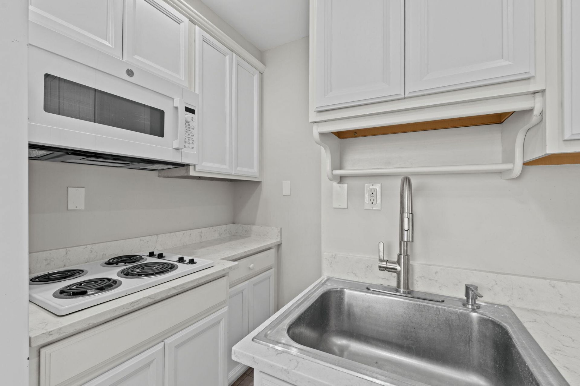 128 E Central Boulevard, Lantana, FL 33462 Photo