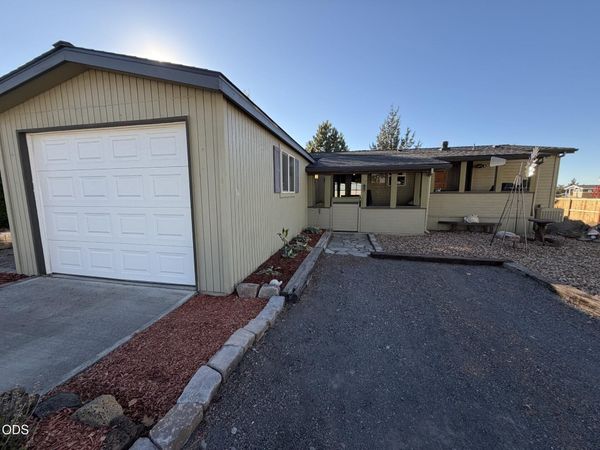63713 Ranch Village Drive, Unit # 98, Bend, OR 97701