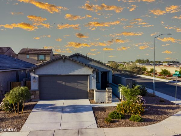 17562 W MARSHALL Avenue, Litchfield Park, AZ 85340
