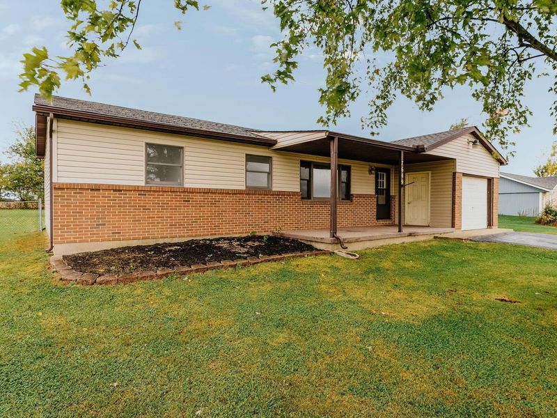 7649 White Oak Road NE, Bloomingburg, OH 43106 Photo 2