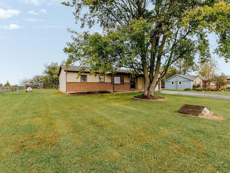 7649 White Oak Road NE, Bloomingburg, OH 43106 Photo 3