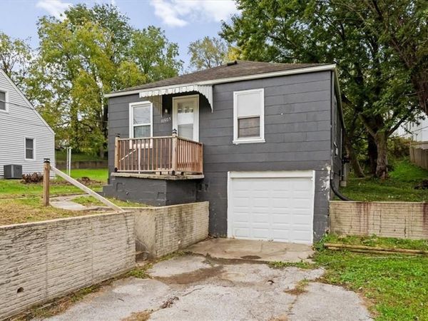 11503 HACKETT Street, Sugar Creek, MO 64054