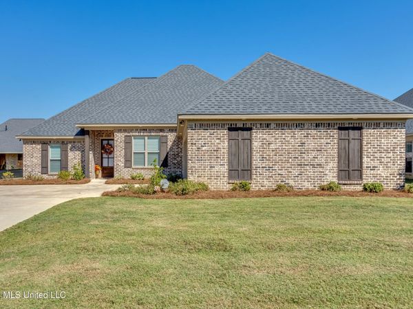 905 Brunswick Court, Flowood, MS 39232