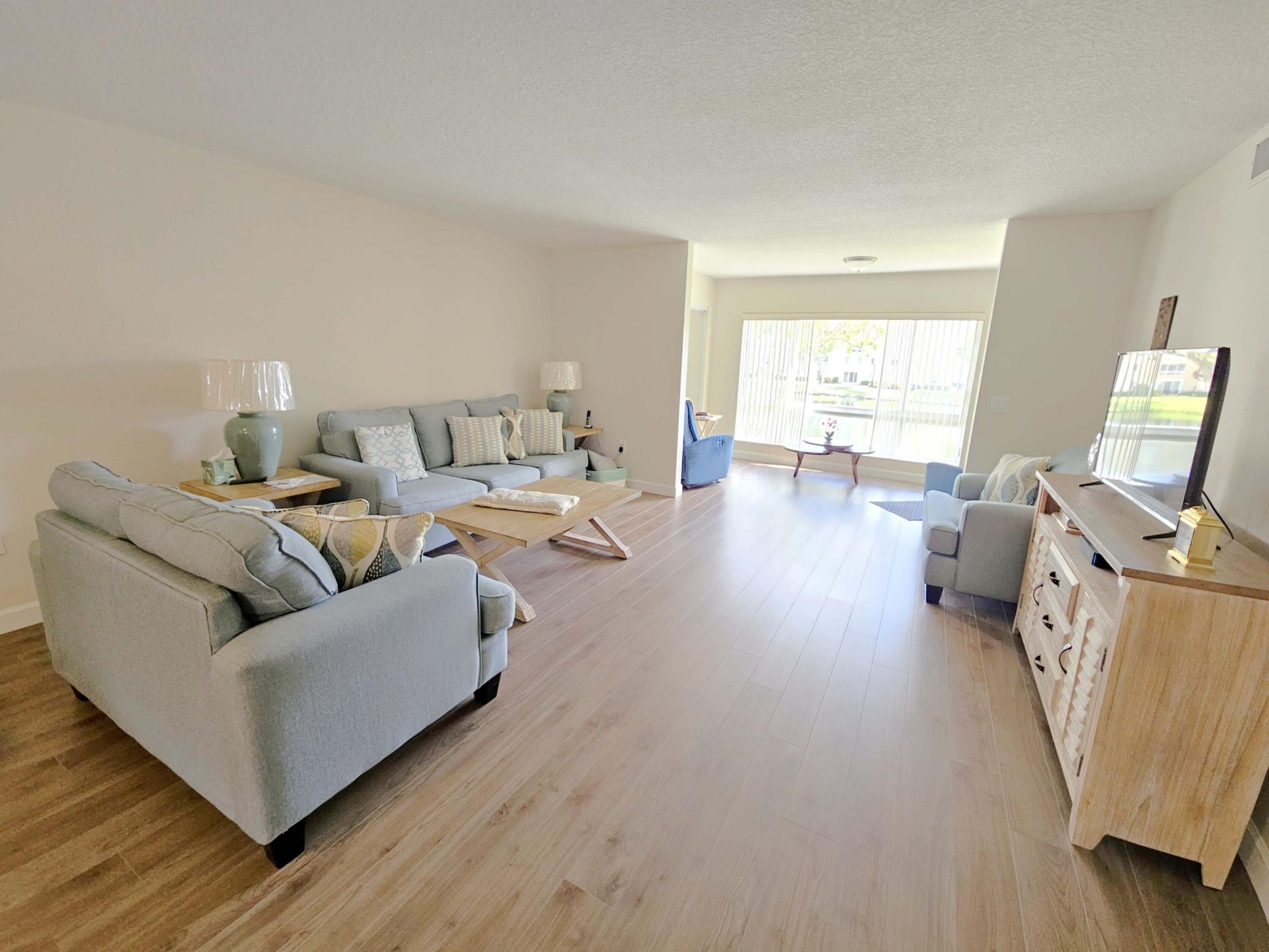 12529 Imperial Isle Drive, Unit 205, Boynton Beach, FL 33437 Photo