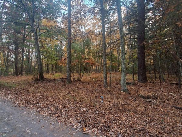 Sutton Drive , Hunlock Creek, PA 18621