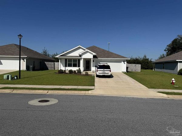 7557 Steeplechase Blvd, Pensacola, FL 32526