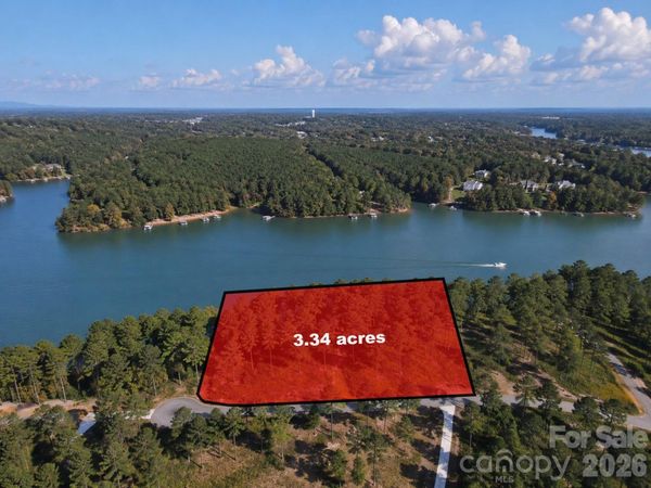3038 Jumping Run , Connelly Springs, NC 28612