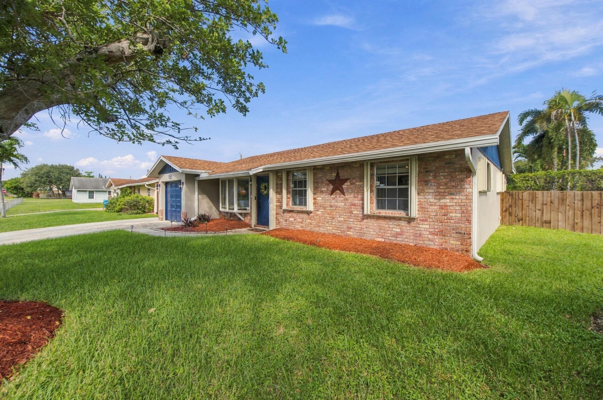 804 NW 10th Avenue, Boynton Beach, FL 33426 Photo
