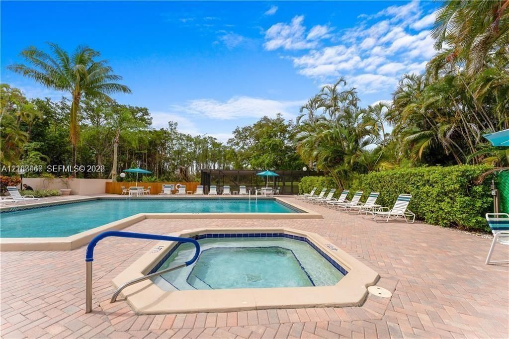21362 Juego Cir, Unit 33E, Boca Raton, FL 33433 Photo